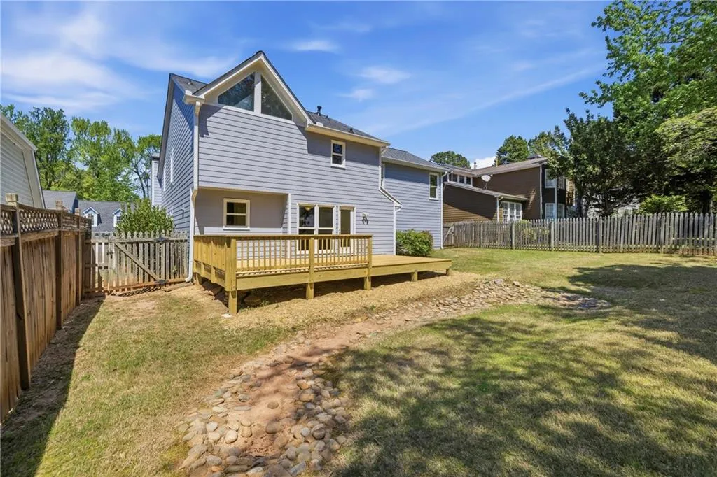1127 Dunbarton Trace Ne, Brookhaven, Georgia 30319, 3 Bedrooms Bedrooms, 0 ,2 BathroomsBathrooms,Residential,For Sale,1127 Dunbarton Trace Ne,7748385