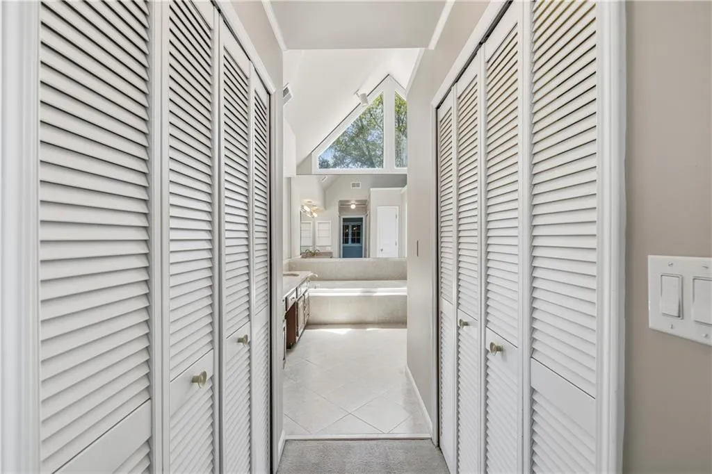 1127 Dunbarton Trace Ne, Brookhaven, Georgia 30319, 3 Bedrooms Bedrooms, 0 ,2 BathroomsBathrooms,Residential,For Sale,1127 Dunbarton Trace Ne,7748385