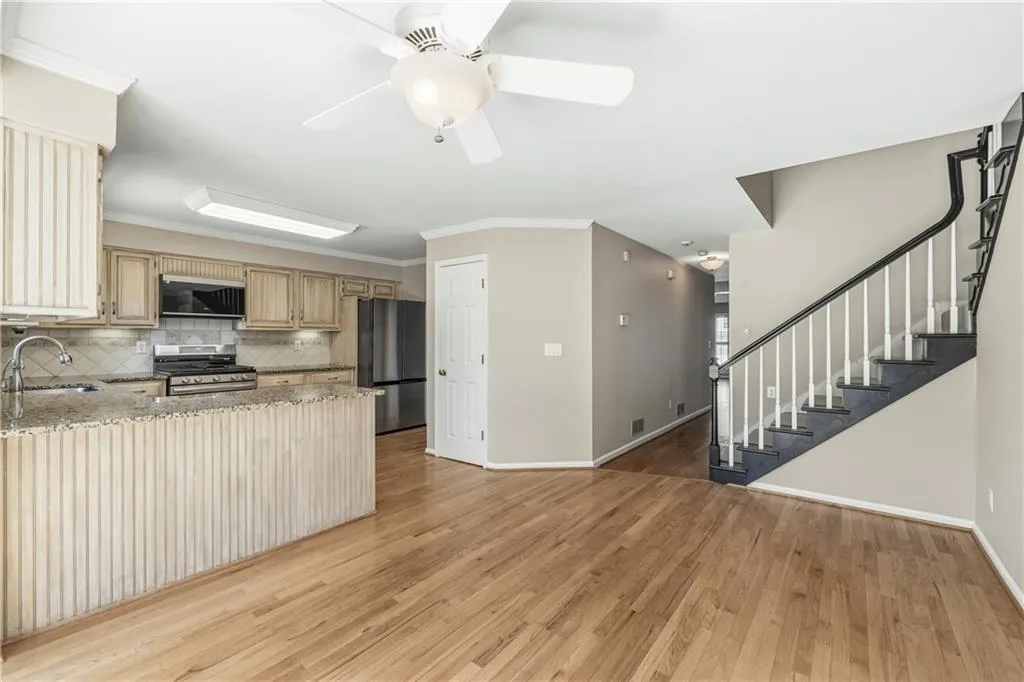 1127 Dunbarton Trace Ne, Brookhaven, Georgia 30319, 3 Bedrooms Bedrooms, 0 ,2 BathroomsBathrooms,Residential,For Sale,1127 Dunbarton Trace Ne,7748385