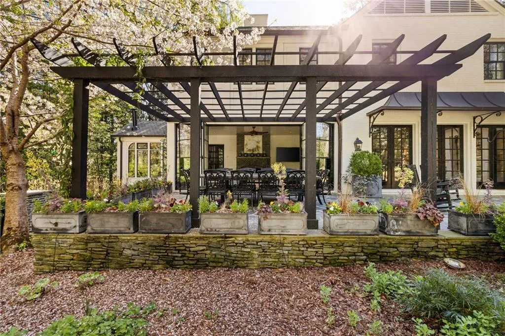 3540 Tuxedo Road Nw, Atlanta, Georgia 30305, 6 Bedrooms Bedrooms, ,8 BathroomsBathrooms,Residential,For Sale,3540 Tuxedo Road Nw,7549293