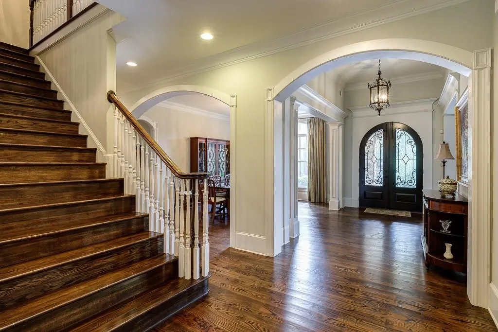 906 Altamira Lane, Sandy Springs, Georgia 30350, 7 Bedrooms Bedrooms, ,6 BathroomsBathrooms,Residential,Sold,906 Altamira Lane,5920648