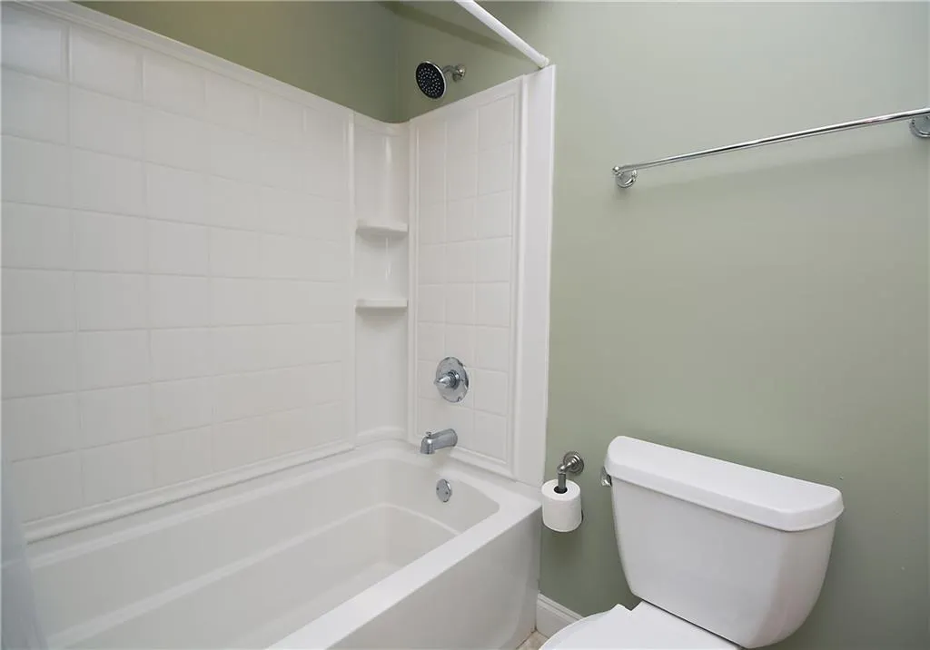 84 Goldrush Circle, Atlanta, Georgia 30328, 2 Bedrooms Bedrooms, ,2 BathroomsBathrooms,Residential,Sold,84 Goldrush Circle,6022703