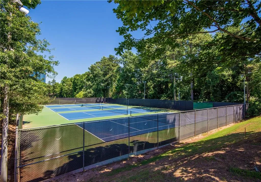 84 Goldrush Circle, Atlanta, Georgia 30328, 2 Bedrooms Bedrooms, ,2 BathroomsBathrooms,Residential,Sold,84 Goldrush Circle,6022703