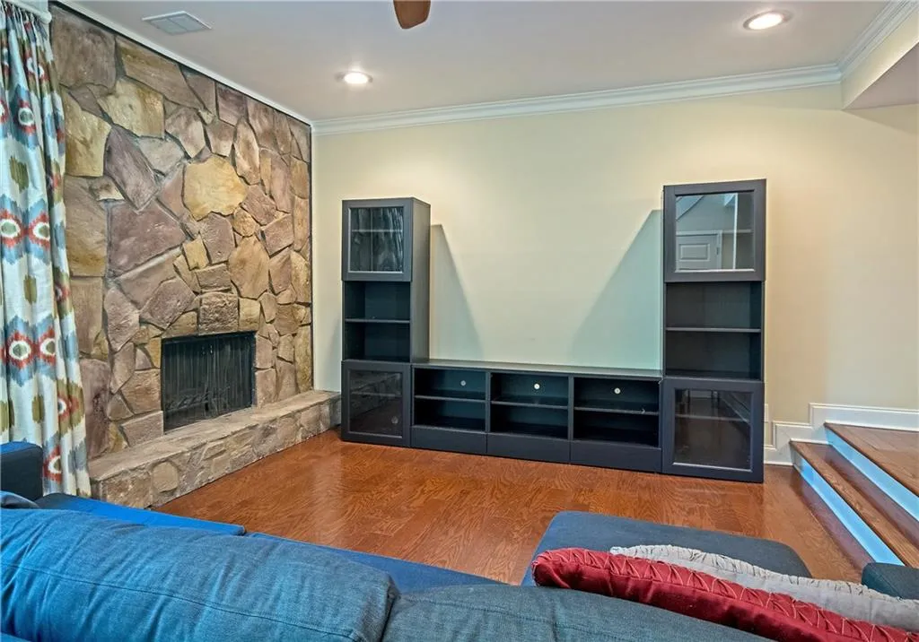 84 Goldrush Circle, Atlanta, Georgia 30328, 2 Bedrooms Bedrooms, ,2 BathroomsBathrooms,Residential,Sold,84 Goldrush Circle,6022703