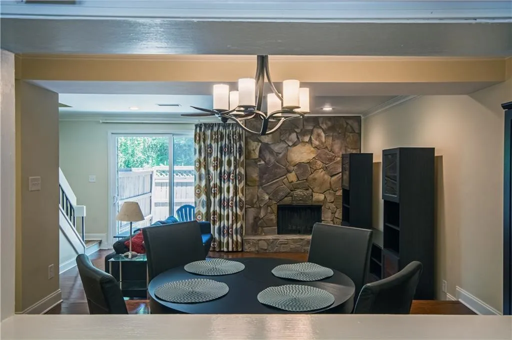 84 Goldrush Circle, Atlanta, Georgia 30328, 2 Bedrooms Bedrooms, ,2 BathroomsBathrooms,Residential,Sold,84 Goldrush Circle,6022703