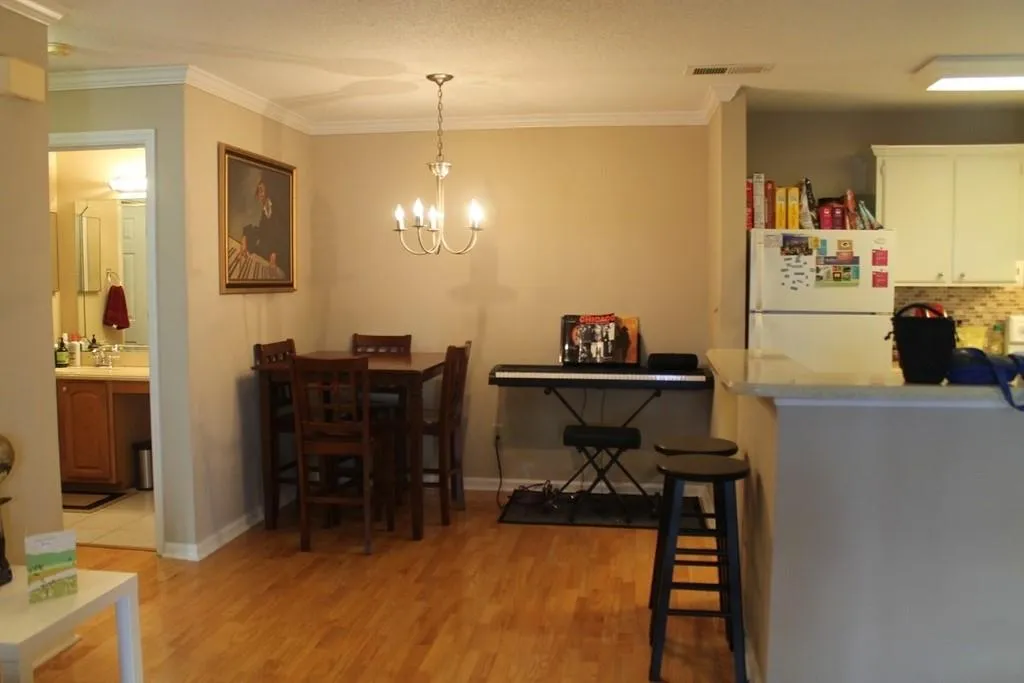 105 Granville Court, Sandy Springs, Georgia 30328, 1 Bedroom Bedrooms, ,1 BathroomBathrooms,Residential,Sold,105 Granville Court,6571805