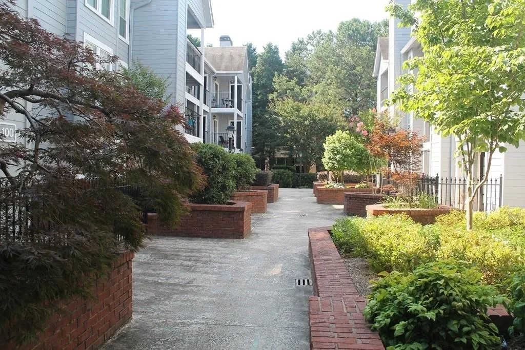 105 Granville Court, Sandy Springs, Georgia 30328, 1 Bedroom Bedrooms, ,1 BathroomBathrooms,Residential,Sold,105 Granville Court,6571805