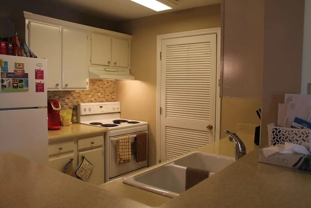 105 Granville Court, Sandy Springs, Georgia 30328, 1 Bedroom Bedrooms, ,1 BathroomBathrooms,Residential,Sold,105 Granville Court,6571805