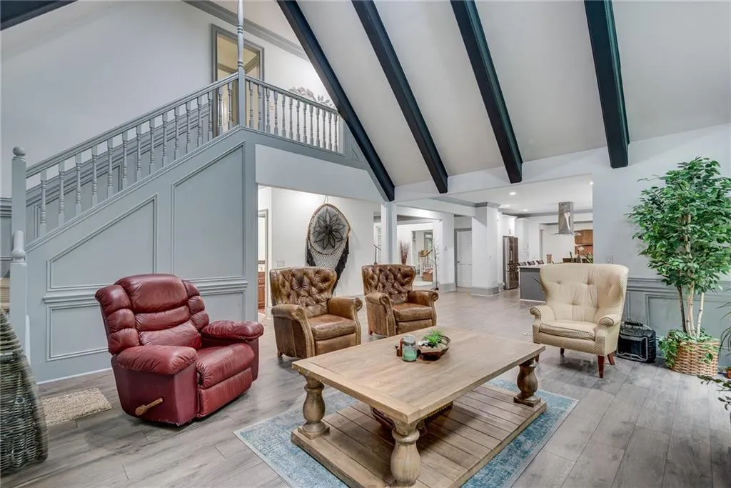 2680 Spalding Drive, Sandy Springs, Georgia 30350, 4 Bedrooms Bedrooms, ,3 BathroomsBathrooms,Residential,Sold,2680 Spalding Drive,7577597