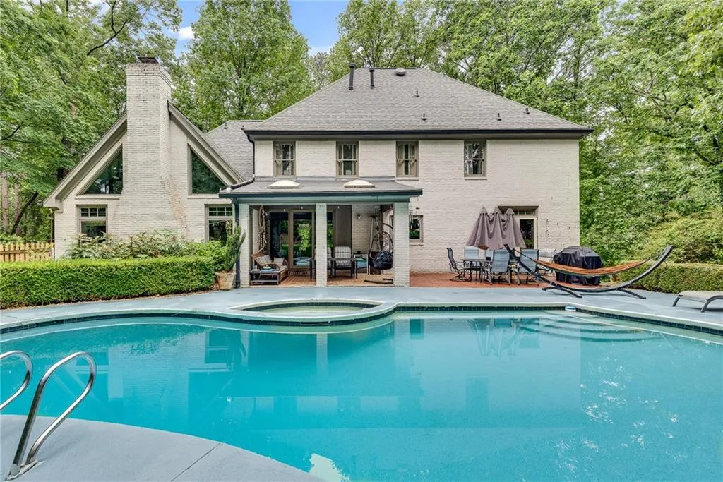 2680 Spalding Drive, Sandy Springs, Georgia 30350, 4 Bedrooms Bedrooms, ,3 BathroomsBathrooms,Residential,Sold,2680 Spalding Drive,7577597