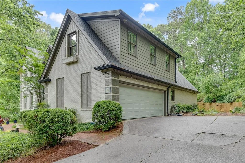 2680 Spalding Drive, Sandy Springs, Georgia 30350, 4 Bedrooms Bedrooms, ,3 BathroomsBathrooms,Residential,Sold,2680 Spalding Drive,7577597
