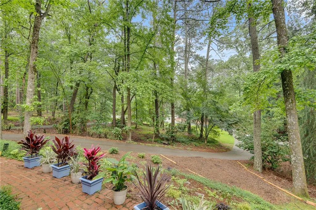 2680 Spalding Drive, Sandy Springs, Georgia 30350, 4 Bedrooms Bedrooms, ,3 BathroomsBathrooms,Residential,Sold,2680 Spalding Drive,7577597