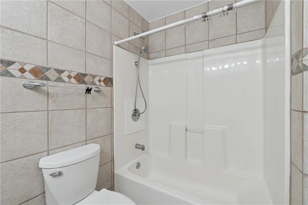 795 Hammond Drive Unit 2101, Atlanta, Georgia 30328, 2 Bedrooms Bedrooms, ,1 BathroomBathrooms,Residential,For Sale,795 Hammond Drive Unit 2101,7563275