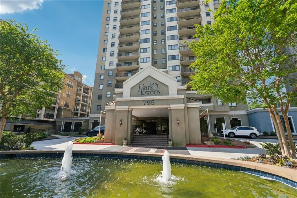 795 Hammond Drive Unit 2101, Atlanta, Georgia 30328, 2 Bedrooms Bedrooms, ,1 BathroomBathrooms,Residential,For Sale,795 Hammond Drive Unit 2101,7563275