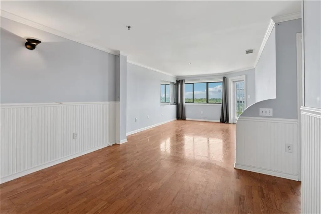 795 Hammond Drive Unit 2101, Atlanta, Georgia 30328, 2 Bedrooms Bedrooms, ,1 BathroomBathrooms,Residential,For Sale,795 Hammond Drive Unit 2101,7563275