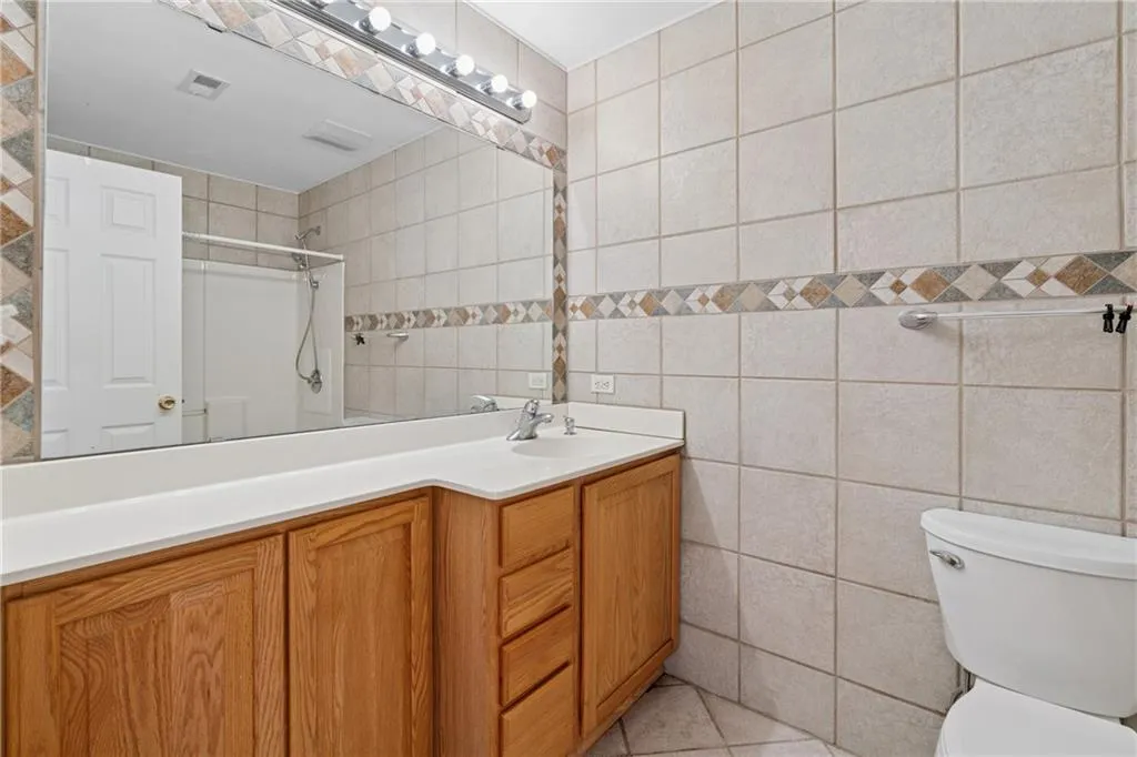 795 Hammond Drive Unit 2101, Atlanta, Georgia 30328, 2 Bedrooms Bedrooms, ,1 BathroomBathrooms,Residential,For Sale,795 Hammond Drive Unit 2101,7563275