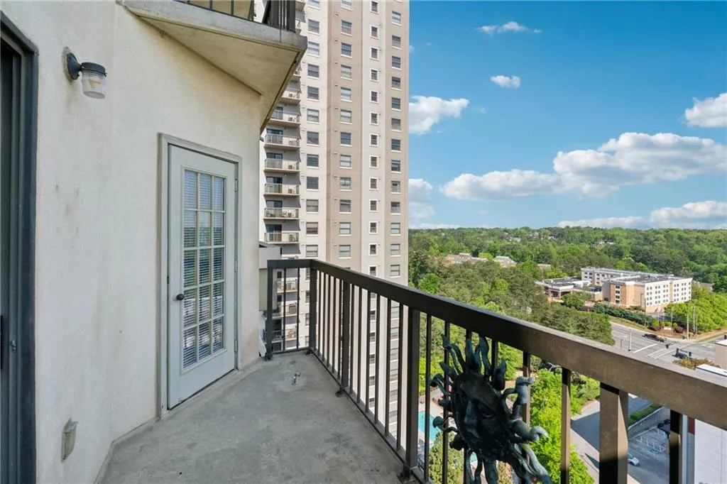 795 Hammond Drive Unit 2101, Atlanta, Georgia 30328, 2 Bedrooms Bedrooms, ,1 BathroomBathrooms,Residential,For Sale,795 Hammond Drive Unit 2101,7563275