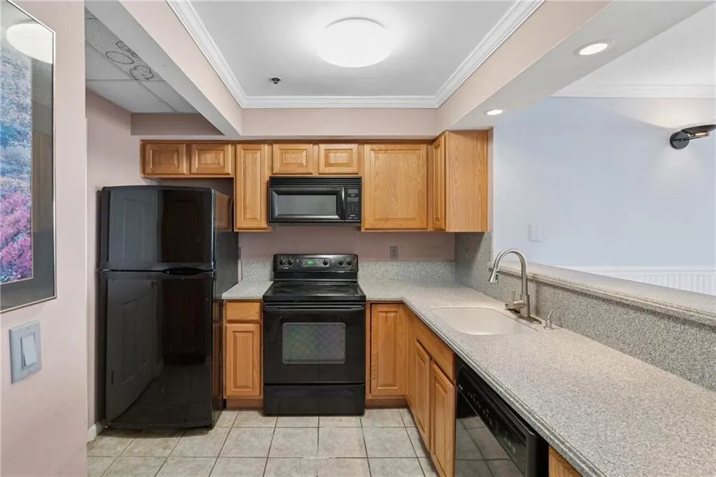 795 Hammond Drive Unit 2101, Atlanta, Georgia 30328, 2 Bedrooms Bedrooms, ,1 BathroomBathrooms,Residential,For Sale,795 Hammond Drive Unit 2101,7563275