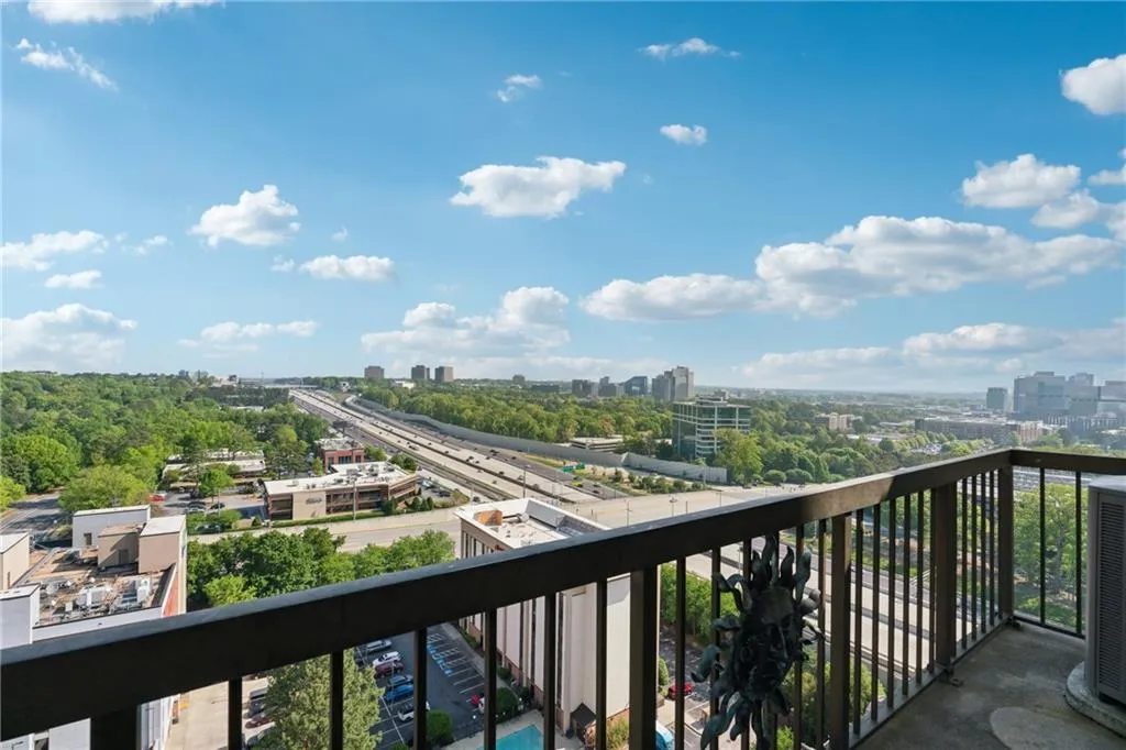 795 Hammond Drive Unit 2101, Atlanta, Georgia 30328, 2 Bedrooms Bedrooms, ,1 BathroomBathrooms,Residential,For Sale,795 Hammond Drive Unit 2101,7563275