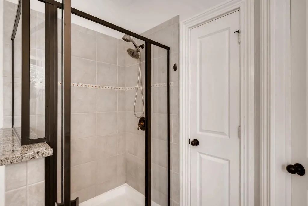 7900 Glisten Avenue, Sandy Springs, Georgia 30328, 3 Bedrooms Bedrooms, ,2 BathroomsBathrooms,Residential,Sold,7900 Glisten Avenue,6084260