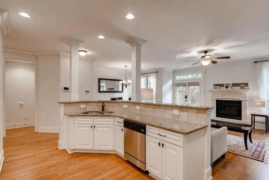 7900 Glisten Avenue, Sandy Springs, Georgia 30328, 3 Bedrooms Bedrooms, ,2 BathroomsBathrooms,Residential,Sold,7900 Glisten Avenue,6084260