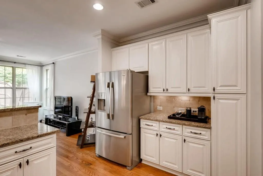 7900 Glisten Avenue, Sandy Springs, Georgia 30328, 3 Bedrooms Bedrooms, ,2 BathroomsBathrooms,Residential,Sold,7900 Glisten Avenue,6084260