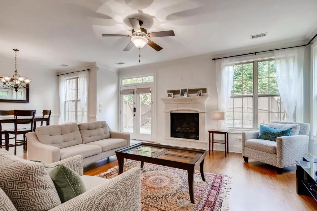 7900 Glisten Avenue, Sandy Springs, Georgia 30328, 3 Bedrooms Bedrooms, ,2 BathroomsBathrooms,Residential,Sold,7900 Glisten Avenue,6084260