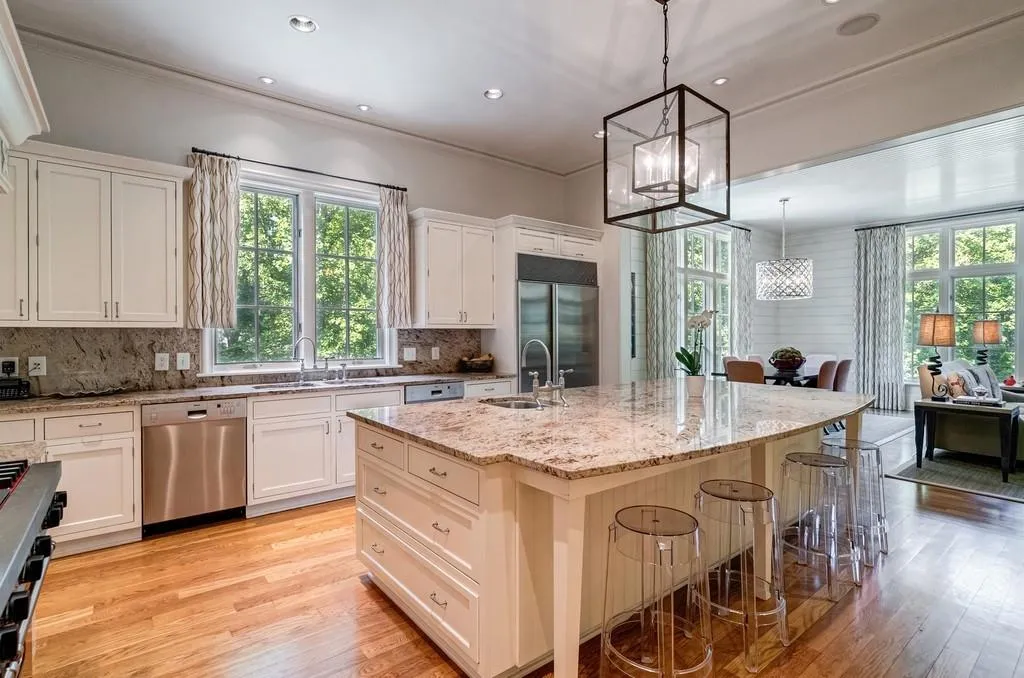 5324 Long Island Drive Nw, Atlanta, Georgia 30327, 6 Bedrooms Bedrooms, ,7 BathroomsBathrooms,Residential,Sold,5324 Long Island Drive Nw,6732948