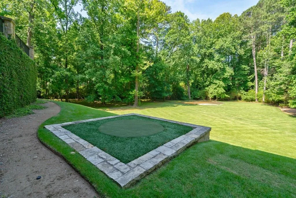 5324 Long Island Drive Nw, Atlanta, Georgia 30327, 6 Bedrooms Bedrooms, ,7 BathroomsBathrooms,Residential,Sold,5324 Long Island Drive Nw,6732948