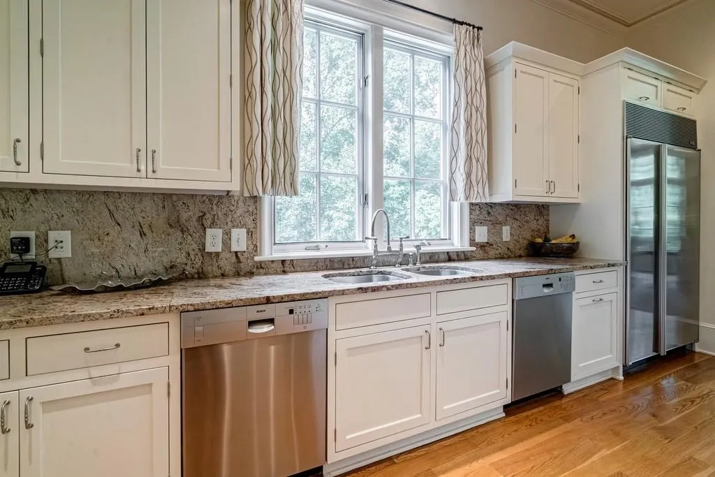 5324 Long Island Drive Nw, Atlanta, Georgia 30327, 6 Bedrooms Bedrooms, ,7 BathroomsBathrooms,Residential,Sold,5324 Long Island Drive Nw,6732948