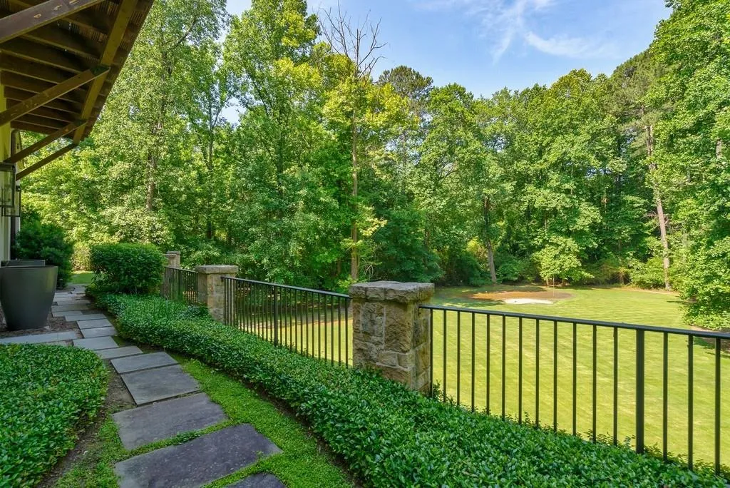 5324 Long Island Drive Nw, Atlanta, Georgia 30327, 6 Bedrooms Bedrooms, ,7 BathroomsBathrooms,Residential,Sold,5324 Long Island Drive Nw,6732948