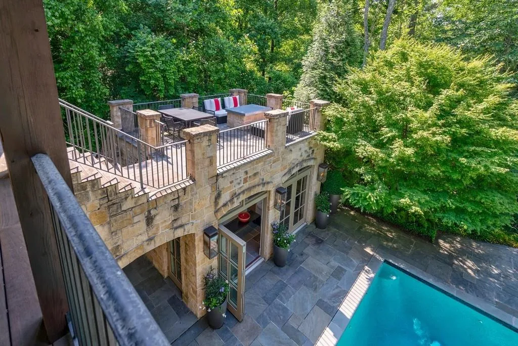 5324 Long Island Drive Nw, Atlanta, Georgia 30327, 6 Bedrooms Bedrooms, ,7 BathroomsBathrooms,Residential,Sold,5324 Long Island Drive Nw,6732948