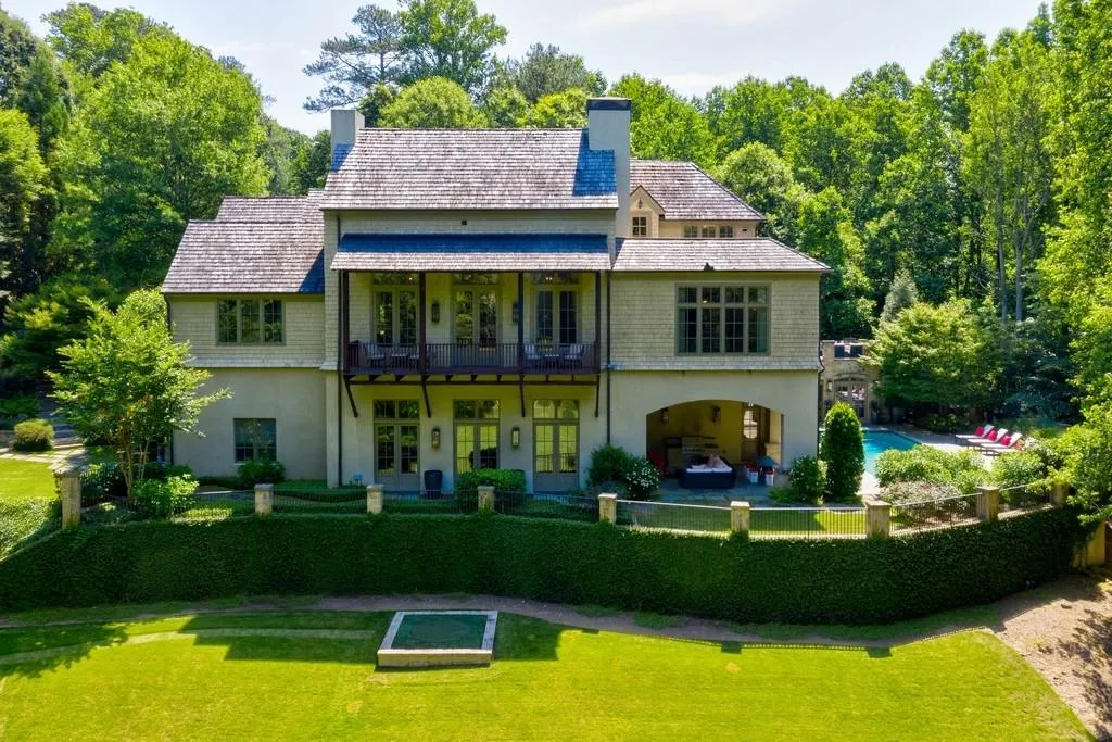 5324 Long Island Drive Nw, Atlanta, Georgia 30327, 6 Bedrooms Bedrooms, ,7 BathroomsBathrooms,Residential,Sold,5324 Long Island Drive Nw,6732948