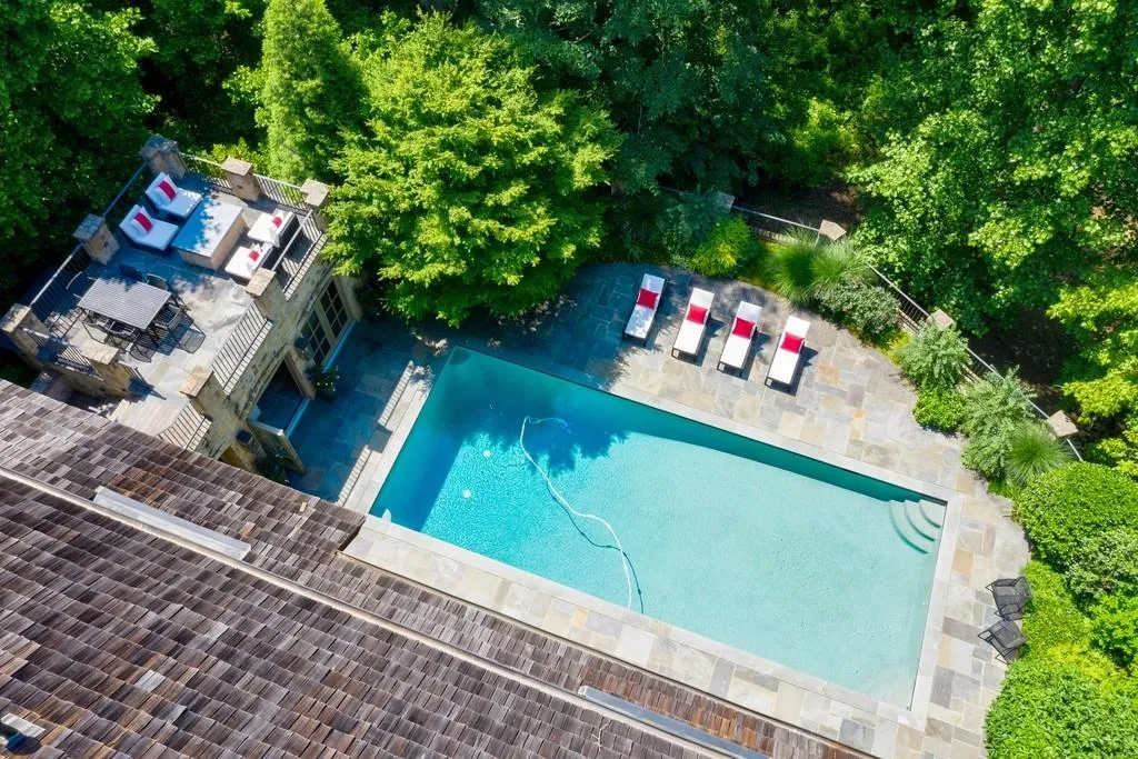 5324 Long Island Drive Nw, Atlanta, Georgia 30327, 6 Bedrooms Bedrooms, ,7 BathroomsBathrooms,Residential,Sold,5324 Long Island Drive Nw,6732948