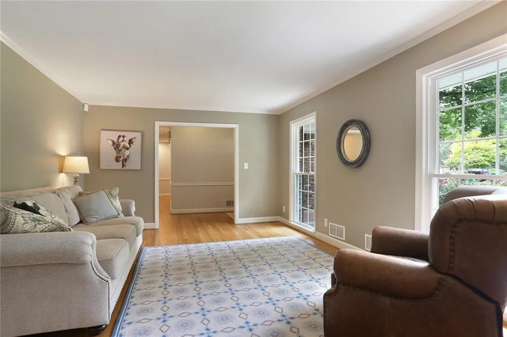 605 Glenforest Road, Atlanta, Georgia 30328, 4 Bedrooms Bedrooms, ,2 BathroomsBathrooms,Residential,Sold,605 Glenforest Road,6024029