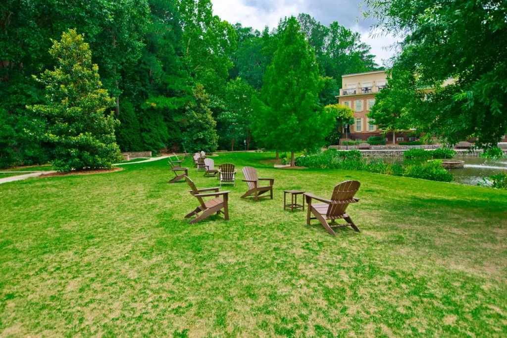 504 Riverlawn Court, Atlanta, Georgia 30339, 4 Bedrooms Bedrooms, ,4 BathroomsBathrooms,Residential,Sold,504 Riverlawn Court,6743689