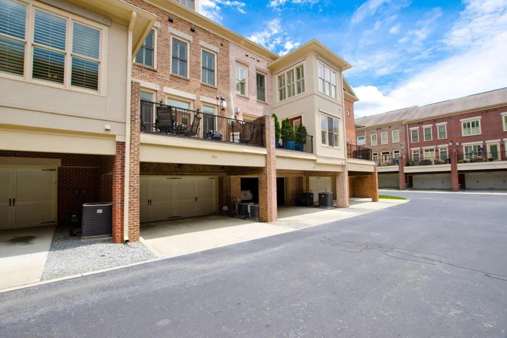504 Riverlawn Court, Atlanta, Georgia 30339, 4 Bedrooms Bedrooms, ,4 BathroomsBathrooms,Residential,Sold,504 Riverlawn Court,6743689