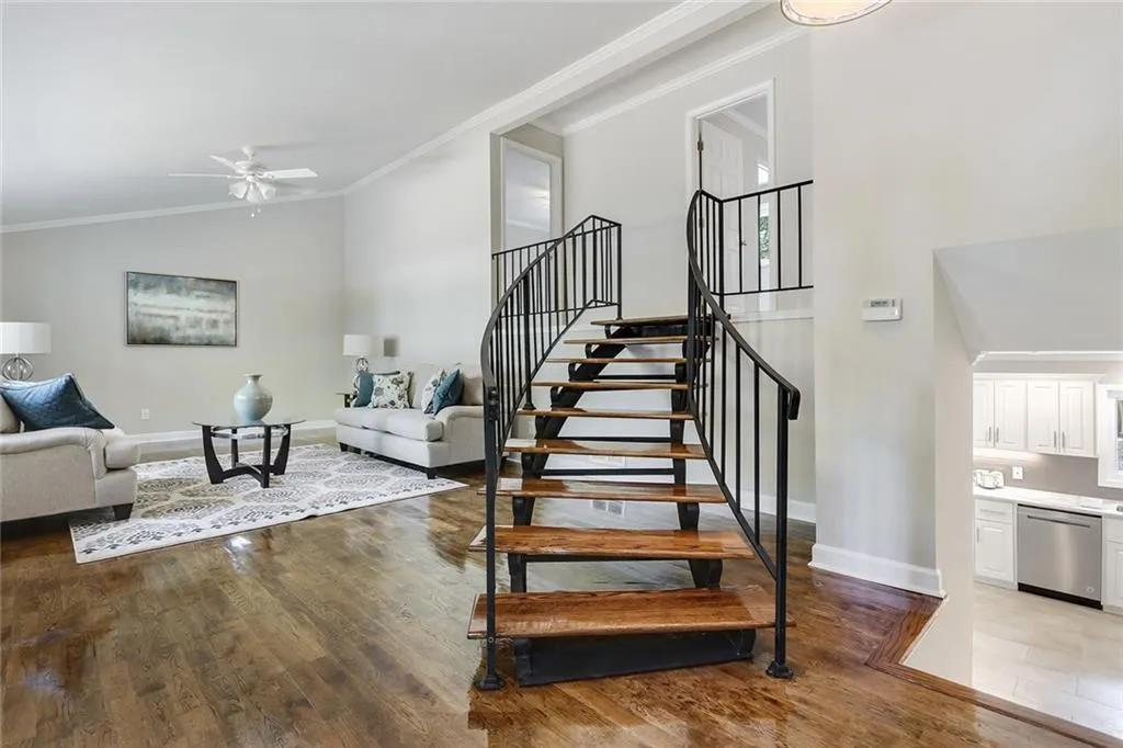 1315 Old Johnson Ferry Road Ne, Brookhaven, Georgia 30319, 4 Bedrooms Bedrooms, ,3 BathroomsBathrooms,Residential,Sold,1315 Old Johnson Ferry Road Ne,6003053