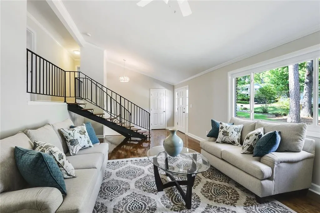 1315 Old Johnson Ferry Road Ne, Brookhaven, Georgia 30319, 4 Bedrooms Bedrooms, ,3 BathroomsBathrooms,Residential,Sold,1315 Old Johnson Ferry Road Ne,6003053