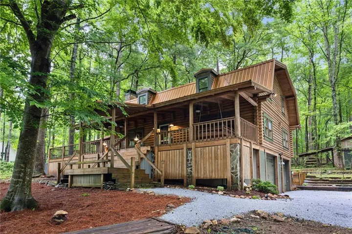 61 Lake Coweta Trail, Newnan, Georgia 30263