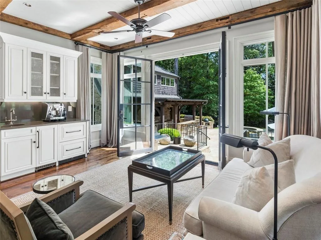 4990 Long Island Drive Nw, Atlanta, Georgia 30327, 7 Bedrooms Bedrooms, ,6 BathroomsBathrooms,Residential,Sold,4990 Long Island Drive Nw,6893605