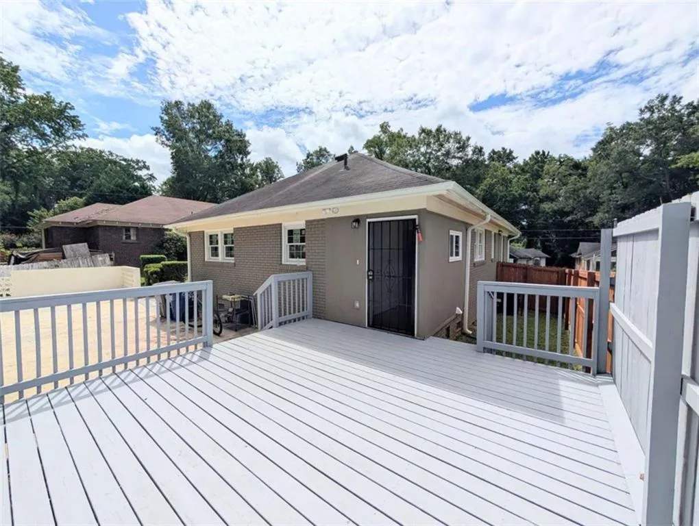 1541 North Avenue, Atlanta, Georgia 30318, 2 Bedrooms Bedrooms, ,1 BathroomBathrooms,Residential,For Sale,1541 North Avenue,7632308