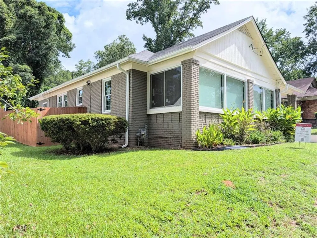 1541 North Avenue, Atlanta, Georgia 30318, 2 Bedrooms Bedrooms, ,1 BathroomBathrooms,Residential,For Sale,1541 North Avenue,7632308