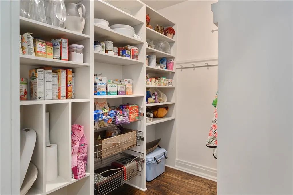 6068 Harleston Road, Atlanta, Georgia 30328, 4 Bedrooms Bedrooms, ,4 BathroomsBathrooms,Residential,Sold,6068 Harleston Road,6786089