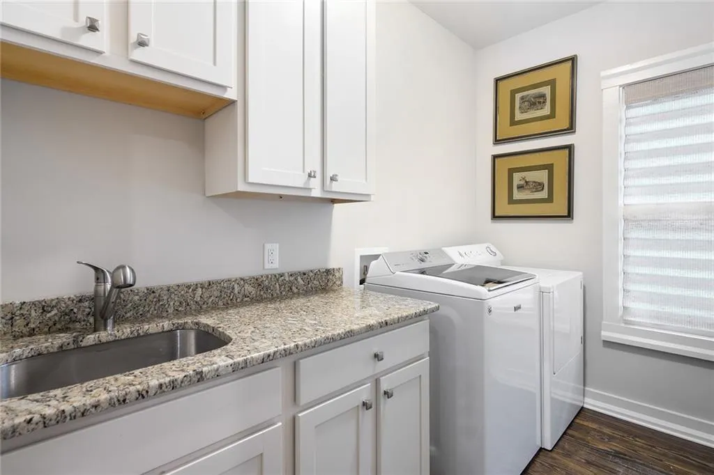 6068 Harleston Road, Atlanta, Georgia 30328, 4 Bedrooms Bedrooms, ,4 BathroomsBathrooms,Residential,Sold,6068 Harleston Road,6786089