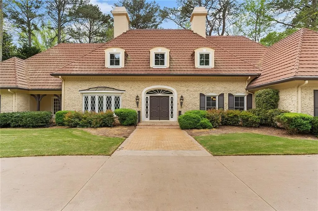 6030 Winterthur Drive, Sandy Springs, Georgia 30328, 5 Bedrooms Bedrooms, ,4 BathroomsBathrooms,Residential,Sold,6030 Winterthur Drive,6856178