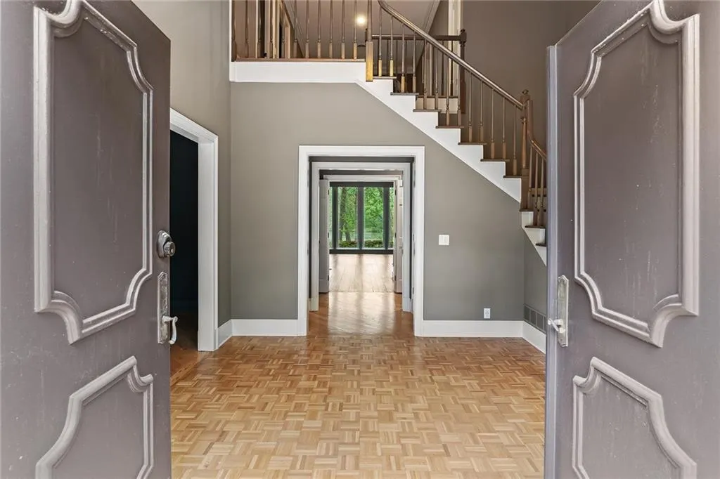 6030 Winterthur Drive, Sandy Springs, Georgia 30328, 5 Bedrooms Bedrooms, ,4 BathroomsBathrooms,Residential,Sold,6030 Winterthur Drive,6856178