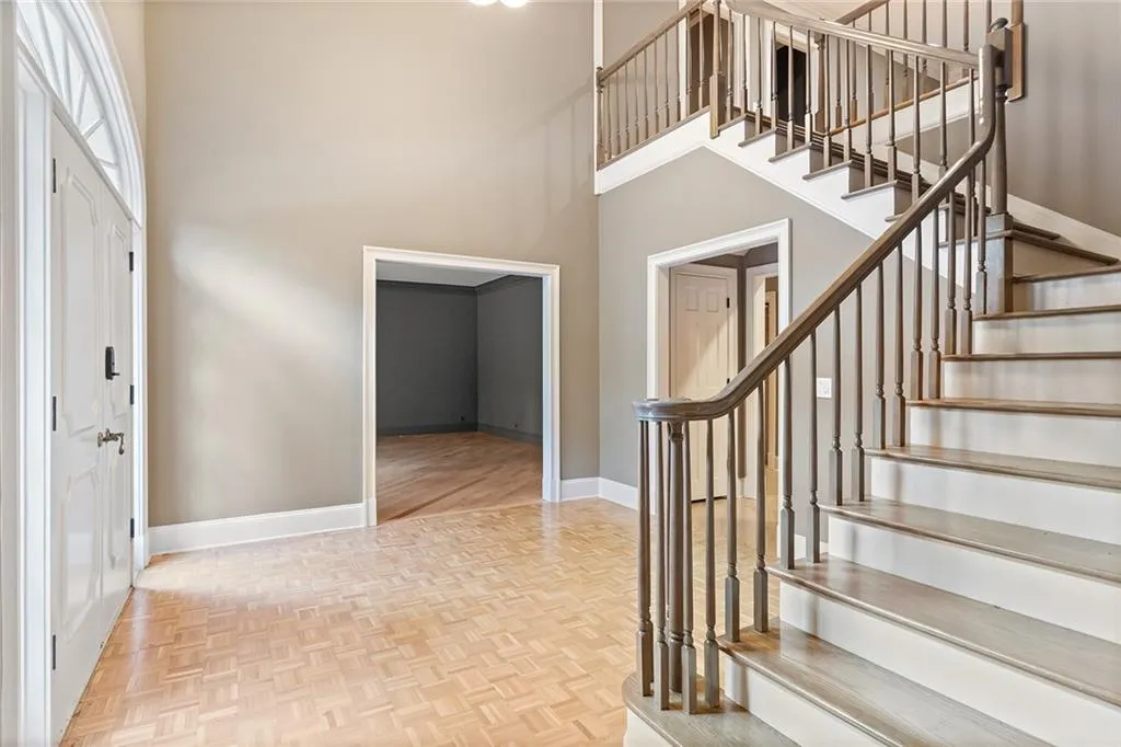 6030 Winterthur Drive, Sandy Springs, Georgia 30328, 5 Bedrooms Bedrooms, ,4 BathroomsBathrooms,Residential,Sold,6030 Winterthur Drive,6856178