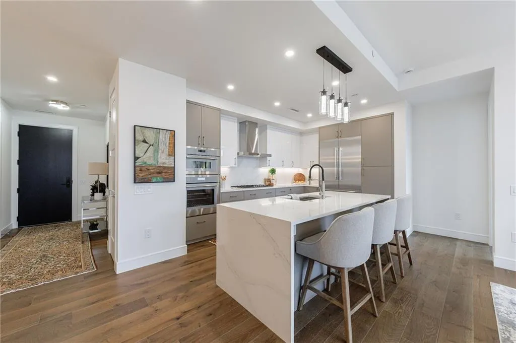2425 Peachtree Road Ne Unit 503, Atlanta, Georgia 30305, 2 Bedrooms Bedrooms, 0 ,2 BathroomsBathrooms,Residential,For Sale,2425 Peachtree Road Ne Unit 503,7719451