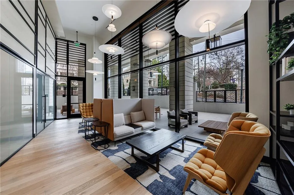 2425 Peachtree Road Ne Unit 503, Atlanta, Georgia 30305, 2 Bedrooms Bedrooms, 0 ,2 BathroomsBathrooms,Residential,For Sale,2425 Peachtree Road Ne Unit 503,7719451